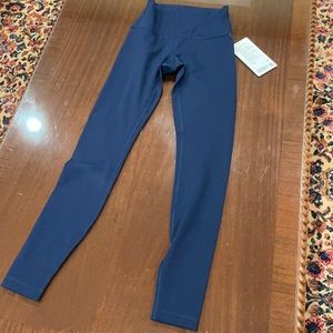 Wunder Under HR Tight 28”